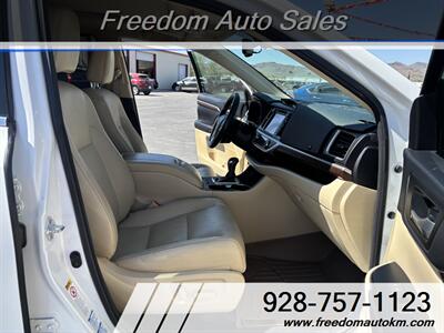 2016 Toyota Highlander Hybrid Limited   - Photo 13 - Kingman, AZ 86409
