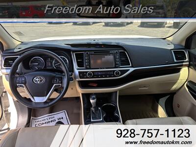 2016 Toyota Highlander Hybrid Limited   - Photo 9 - Kingman, AZ 86409
