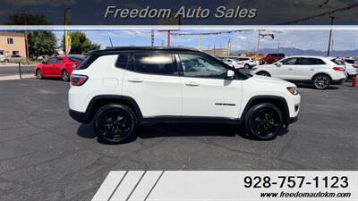 2018 Jeep Compass Altitude 4X4   - Photo 2 - Kingman, AZ 86409