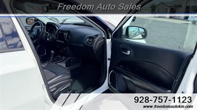 2018 Jeep Compass Altitude 4X4   - Photo 24 - Kingman, AZ 86409