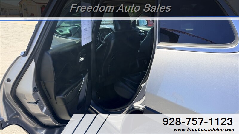 2018 Jeep Cherokee Latitude Plus - Photo 17 - Kingman, AZ 86409