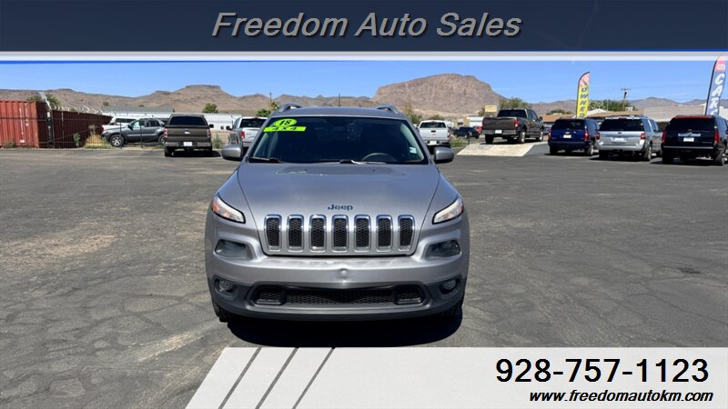 2018 Jeep Cherokee Latitude Plus - Photo 2 - Kingman, AZ 86409
