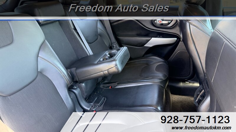 2018 Jeep Cherokee Latitude Plus - Photo 23 - Kingman, AZ 86409