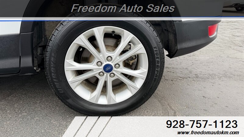 2019 Ford Escape SE - Photo 7 - Kingman, AZ 86409