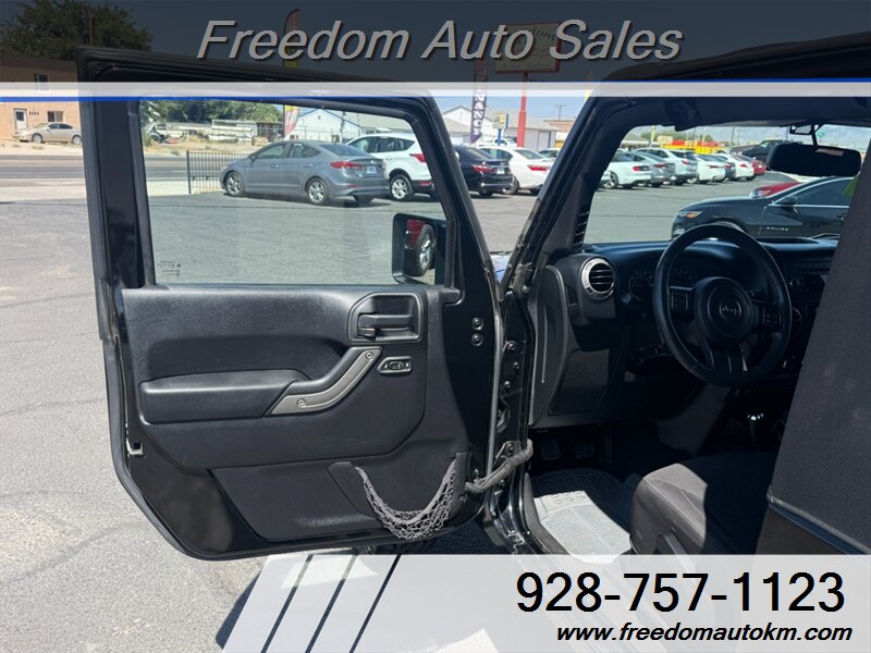 2015 Jeep Wrangler Sport - Photo 8 - Kingman, AZ 86409