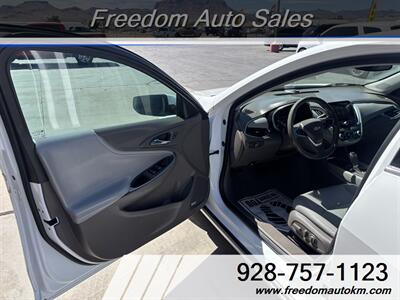 2018 Chevrolet Malibu LT - Photo 4 - Kingman, AZ 86409