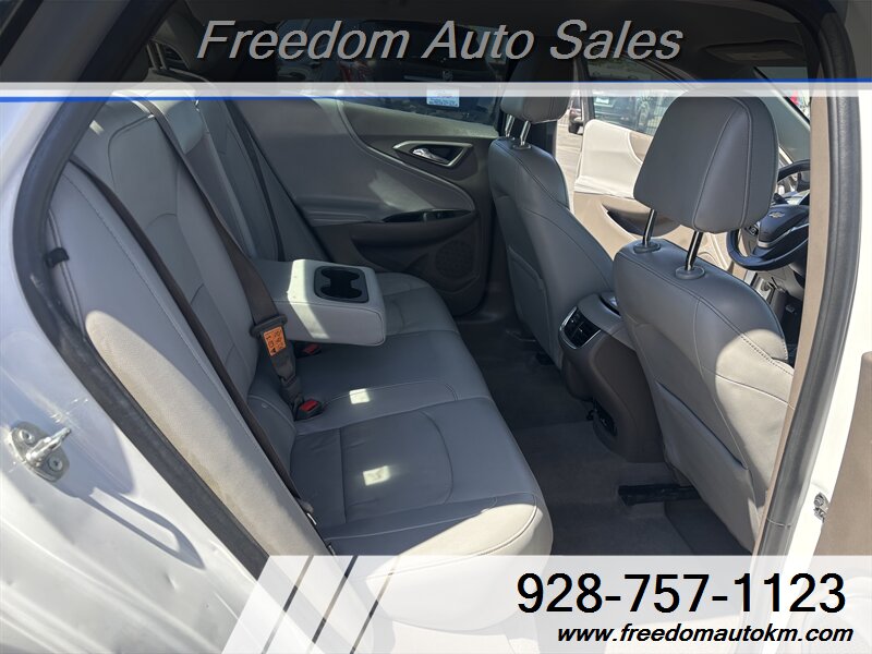 2018 Chevrolet Malibu LT - Photo 11 - Kingman, AZ 86409