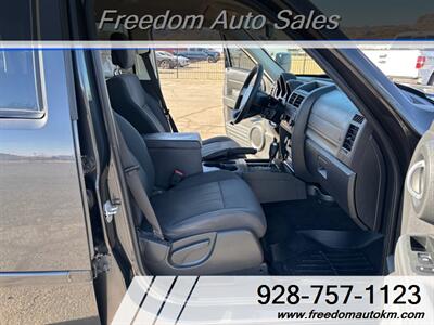 2011 Dodge Nitro Heat   - Photo 12 - Kingman, AZ 86409