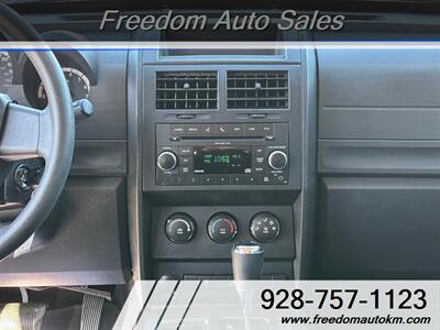 2011 Dodge Nitro Heat   - Photo 9 - Kingman, AZ 86409