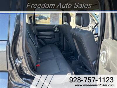 2011 Dodge Nitro Heat   - Photo 11 - Kingman, AZ 86409