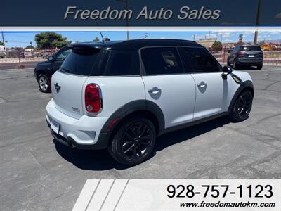 2011 MINI Cooper Countryman S   - Photo 2 - Kingman, AZ 86409