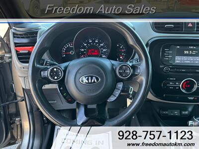 2017 Kia Soul +   - Photo 10 - Kingman, AZ 86409