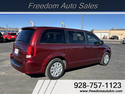 2018 Dodge Grand Caravan SE   - Photo 2 - Kingman, AZ 86409