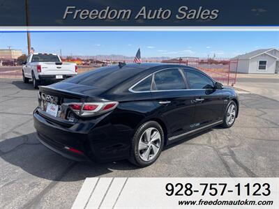 2016 Hyundai SONATA Hybrid Limited   - Photo 2 - Kingman, AZ 86409