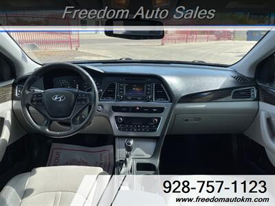 2016 Hyundai SONATA Hybrid Limited   - Photo 8 - Kingman, AZ 86409