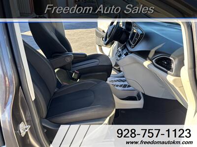 2020 Chrysler Voyager LX - Photo 13 - Kingman, AZ 86409