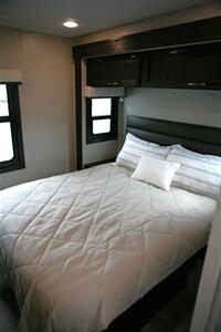 2023 Jayco Greyhawk 29MV   - Photo 32 - Strasburg, PA 17579