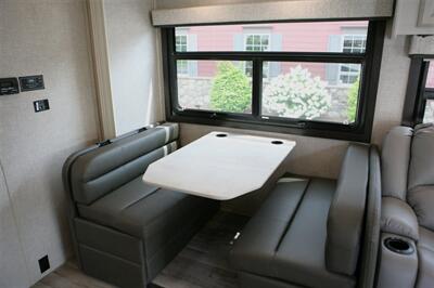 2023 Jayco Greyhawk 29MV   - Photo 18 - Strasburg, PA 17579