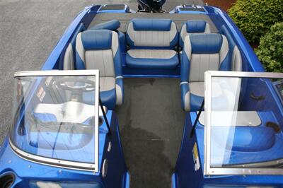 2013 Stratos 486SF   - Photo 8 - Strasburg, PA 17579