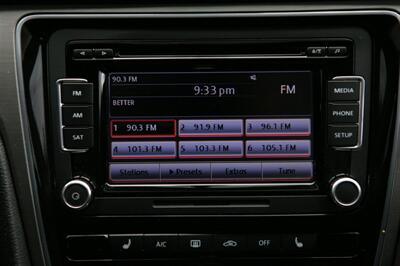 2015 Volkswagen Passat 2.0L TDI SE - Photo 21 - Strasburg, PA 17579