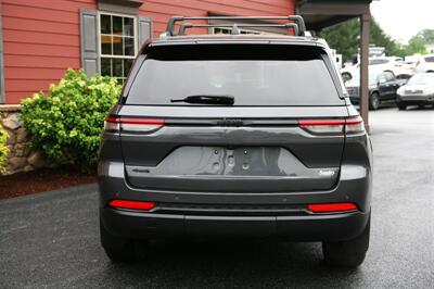 2022 Jeep Grand Cherokee Altitude 4WD   - Photo 6 - Strasburg, PA 17579