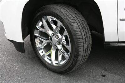2020 GMC Yukon Denali 4X4 - Photo 3 - Strasburg, PA 17579