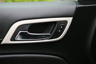 2020 GMC Yukon Denali 4X4 - Photo 11 - Strasburg, PA 17579