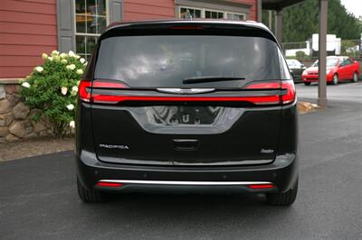 2023 Chrysler Pacifica Touring L - Photo 6 - Strasburg, PA 17579