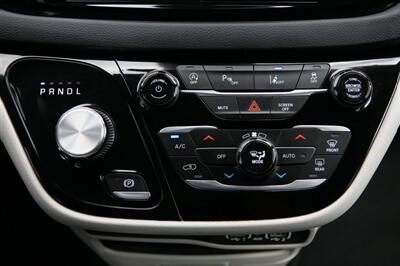 2023 Chrysler Pacifica Touring L - Photo 26 - Strasburg, PA 17579