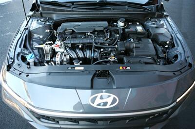 2024 Hyundai ELANTRA SEL   - Photo 7 - Strasburg, PA 17579