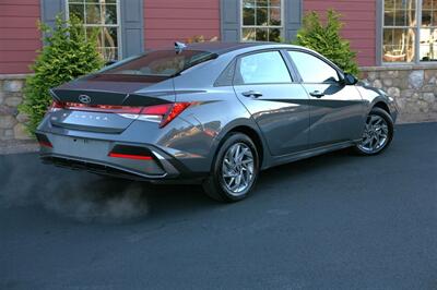 2024 Hyundai ELANTRA SEL   - Photo 5 - Strasburg, PA 17579