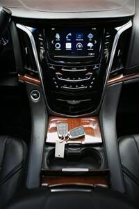 2016 Cadillac Escalade Luxury Collection   - Photo 26 - Strasburg, PA 17579