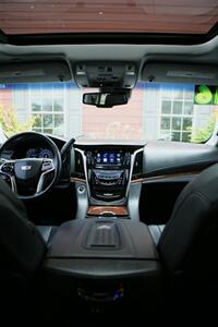 2016 Cadillac Escalade Luxury Collection   - Photo 24 - Strasburg, PA 17579