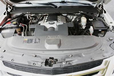 2016 Cadillac Escalade Luxury Collection   - Photo 7 - Strasburg, PA 17579