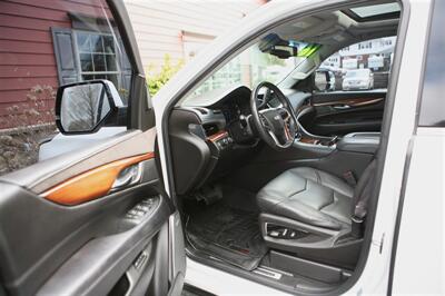 2016 Cadillac Escalade Luxury Collection   - Photo 8 - Strasburg, PA 17579