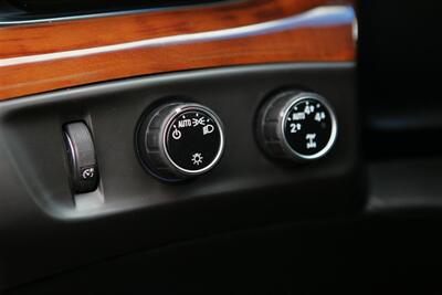 2016 Cadillac Escalade Luxury Collection   - Photo 13 - Strasburg, PA 17579