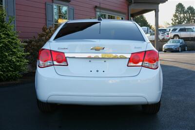 2016 Chevrolet Cruze Limited LS Auto   - Photo 6 - Strasburg, PA 17579