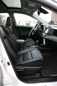 2017 Toyota RAV4 Limited - Photo 18 - Strasburg, PA 17579