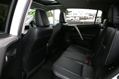 2017 Toyota RAV4 Limited - Photo 14 - Strasburg, PA 17579