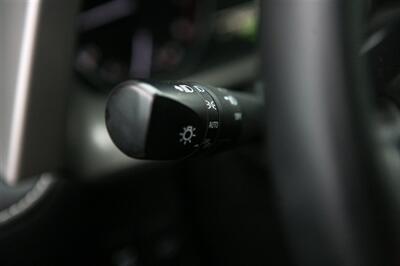 2017 Toyota RAV4 Limited - Photo 12 - Strasburg, PA 17579