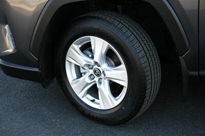 2021 Toyota RAV4 XLE AWD   - Photo 3 - Strasburg, PA 17579