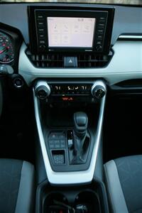 2021 Toyota RAV4 XLE AWD   - Photo 20 - Strasburg, PA 17579