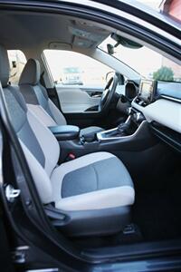 2021 Toyota RAV4 XLE AWD   - Photo 17 - Strasburg, PA 17579