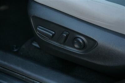 2021 Toyota RAV4 XLE AWD   - Photo 10 - Strasburg, PA 17579