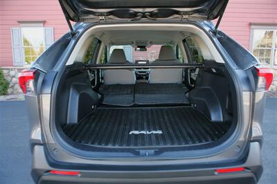 2021 Toyota RAV4 XLE AWD   - Photo 15 - Strasburg, PA 17579