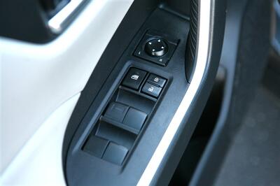 2021 Toyota RAV4 XLE AWD   - Photo 9 - Strasburg, PA 17579