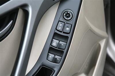 2016 Hyundai ELANTRA SE   - Photo 9 - Strasburg, PA 17579