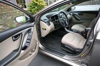 2016 Hyundai ELANTRA SE   - Photo 8 - Strasburg, PA 17579