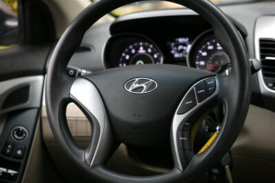 2016 Hyundai ELANTRA SE   - Photo 16 - Strasburg, PA 17579