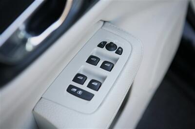 2021 Volvo S60 T5 Momentum AWD   - Photo 9 - Strasburg, PA 17579